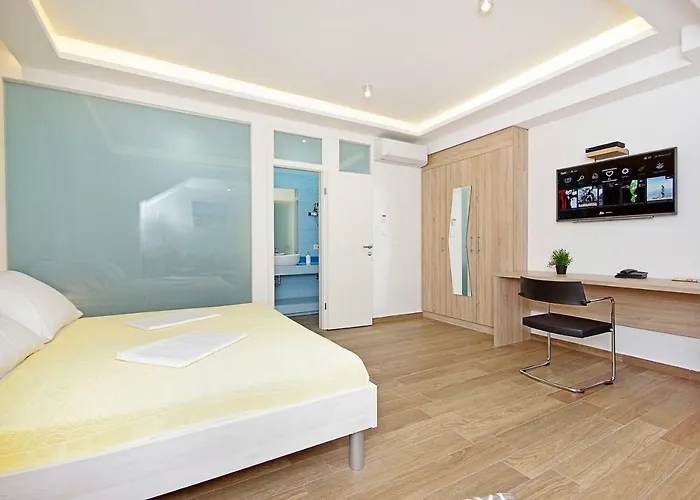 Alos Center Apartmán *