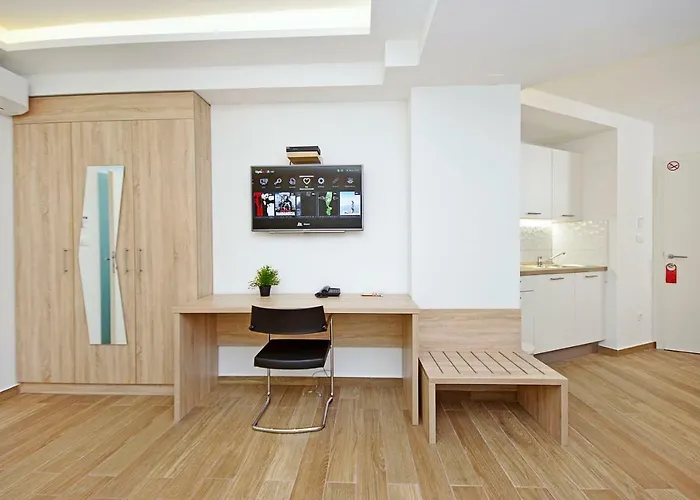 Apartmán Alos Center *