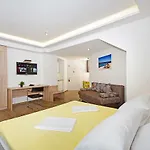 Apartamento Alos Center