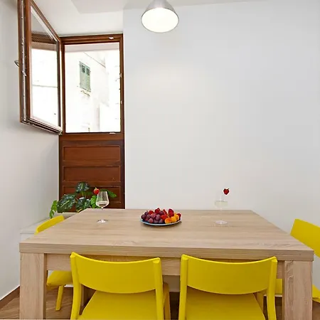 Alos Center Apartment *